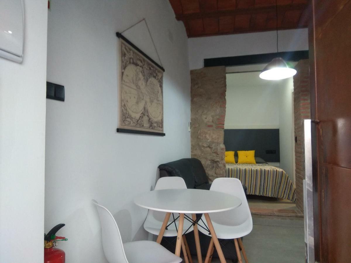 Caleros 8 Estudio - Apartamentos De La Parte Antigua De Caces Dış mekan fotoğraf